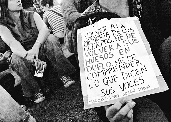 Huesos-700px.jpg